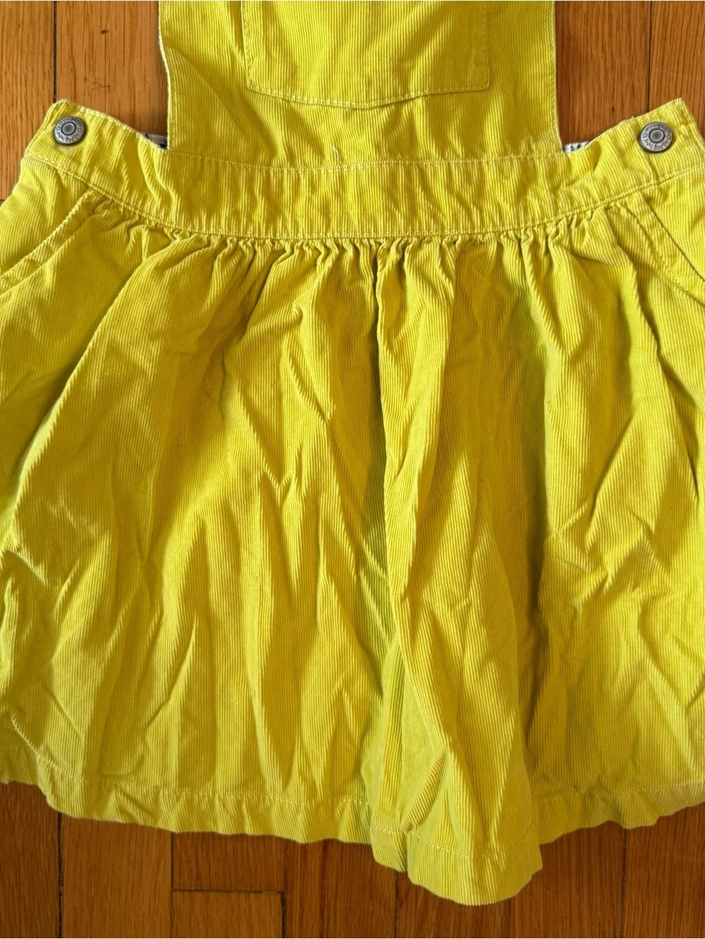 Mini Boden Girls Overall Corduroy Dress with flower print lining in size 5-6